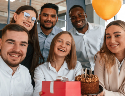 Geschenke für Mitarbeiter: Steuerliche Vorteile und Freigrenzen im Detail
