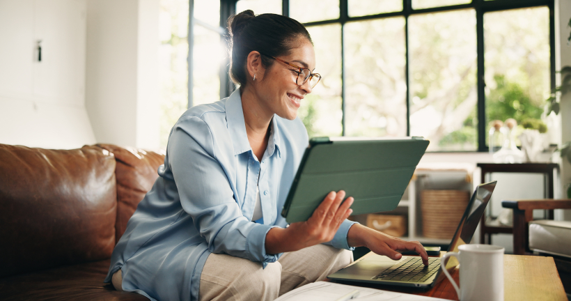 Side Hustle neben dem Job: Diese Regeln sollten Sie als Angestellter kennen Nebenbei selbstständig: Was Sie beim Side Hustle gegenüber Ihrem Arbeitgeber beachten müssen